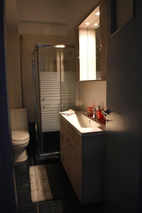 Katzen Room By The Metro Athena Bagian luar foto